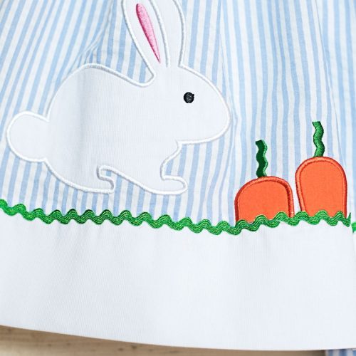 bunnycarrotblueseersuckerbloomerset detail mwn