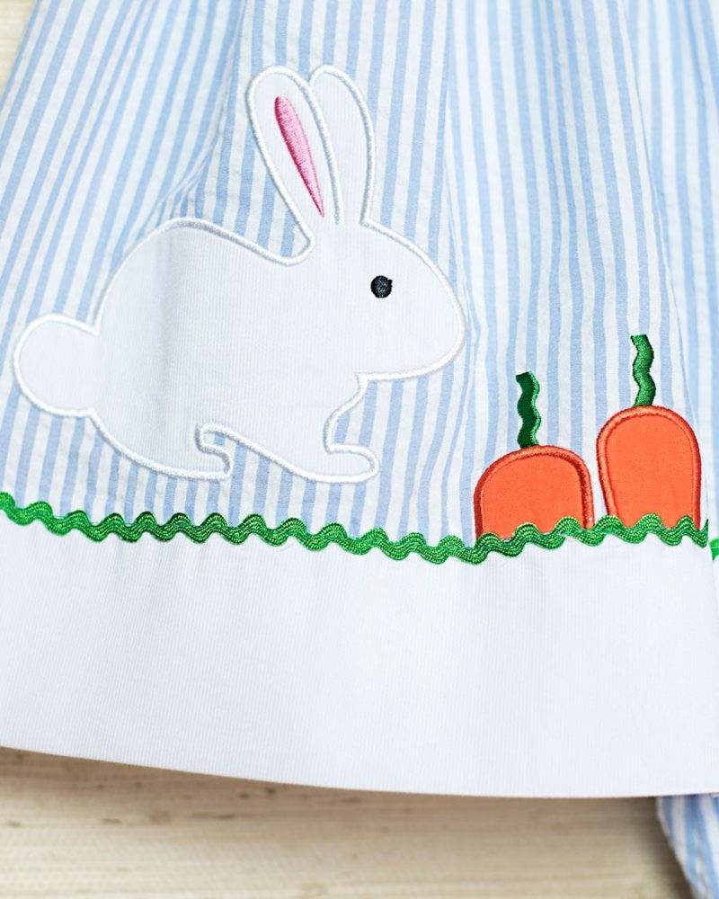 bunnycarrotblueseersuckerbloomerset detail mwn